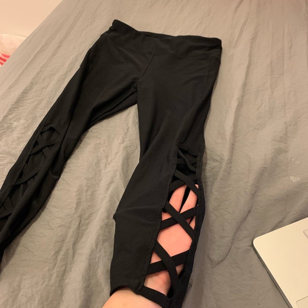 Black Athletic Leggings with Chop Out Pattern